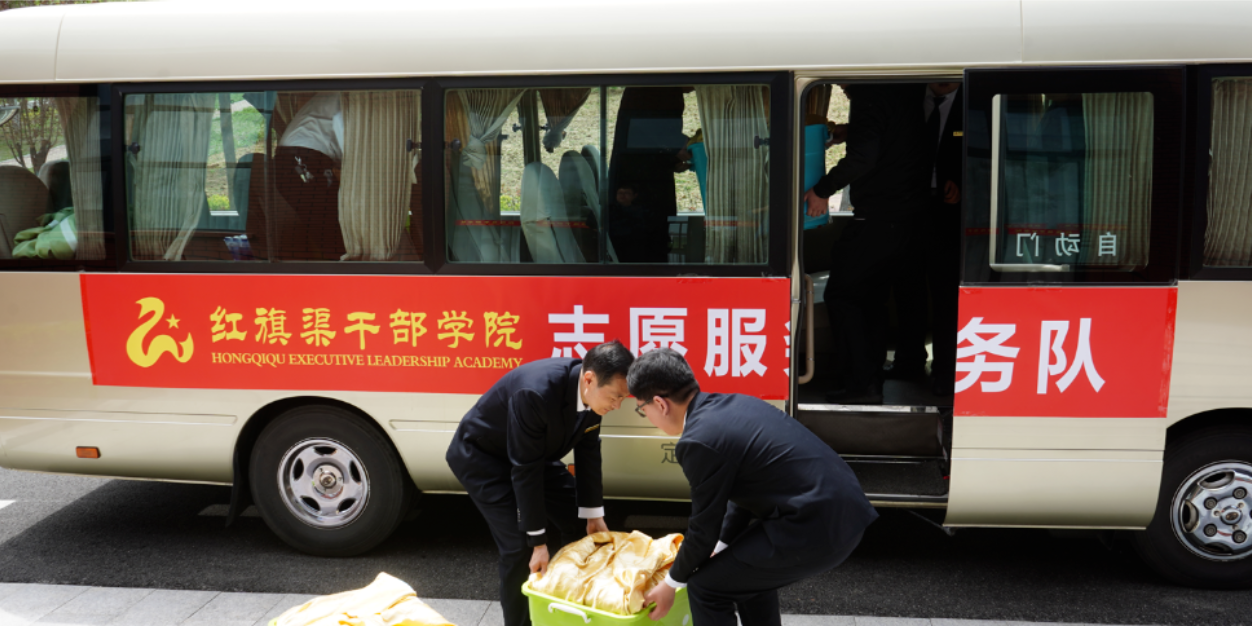 >红旗渠干部学院“爱心午餐”送景区 致敬坚守岗位劳动者